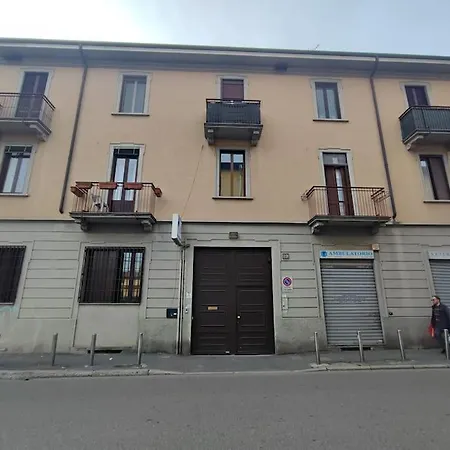 Esplora comodamente Milano e poi riposa tranquillo-3